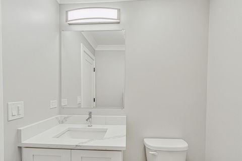 Tiny photo for 6626 S Ingleside Avenue, Chicago, IL 60637 (MLS # 12563919)