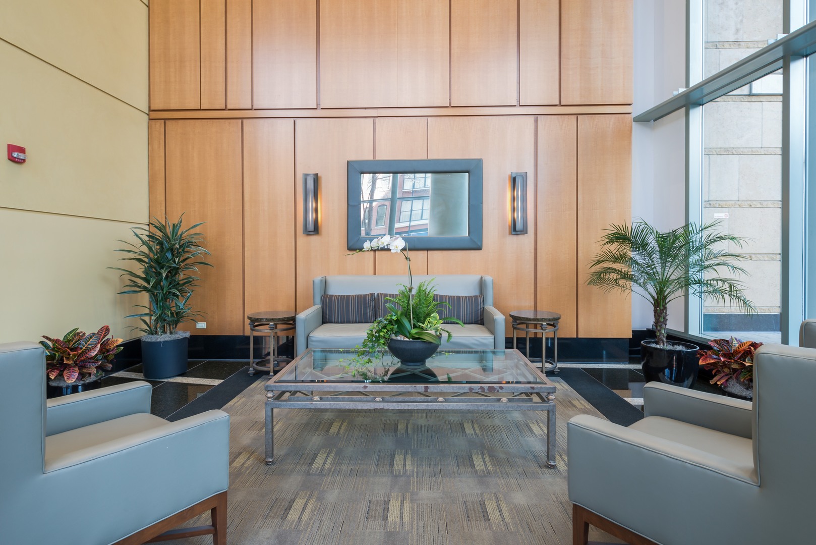 345 N LaSalle Drive 4406