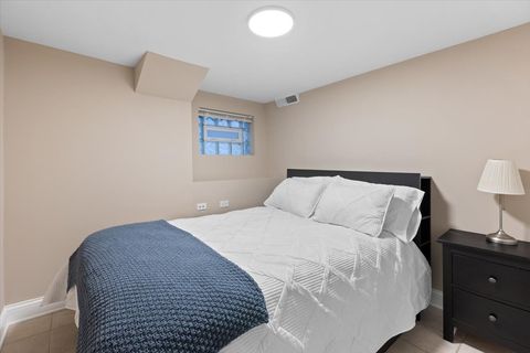 Tiny photo for 3059 N GRESHAM Avenue, Chicago, IL 60618 (MLS # 12534632)