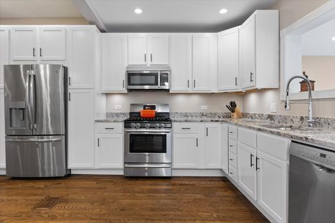 Tiny photo for 3059 N GRESHAM Avenue, Chicago, IL 60618 (MLS # 12534632)