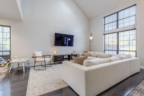 Tiny photo for 367 Golfview Court, Bloomingdale, IL 60108 (MLS # 12525959)