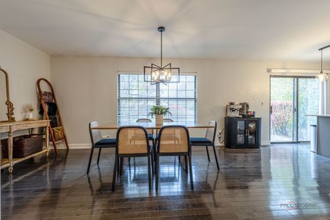 Tiny photo for 367 Golfview Court, Bloomingdale, IL 60108 (MLS # 12525959)