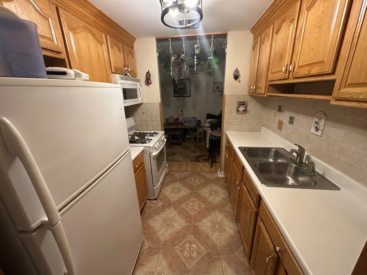 5B Kingery Quarter 206