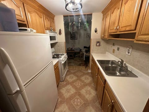 Tiny photo for 5B Kingery Quarter #206, Willowbrook, IL 60527 (MLS # 12678443)