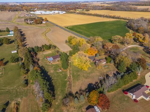 Tiny photo for 3312 N 1475 East Road, Heyworth, IL 61745 (MLS # 12504747)