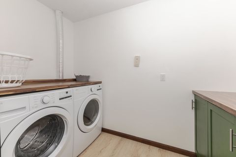 Tiny photo for 3312 N 1475 East Road, Heyworth, IL 61745 (MLS # 12504747)