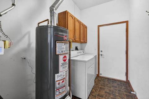 Tiny photo for 16459 Buckner Pond Way, Crest Hill, IL 60403 (MLS # 12556565)