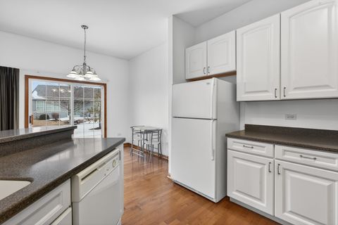 Tiny photo for 16459 Buckner Pond Way, Crest Hill, IL 60403 (MLS # 12556565)