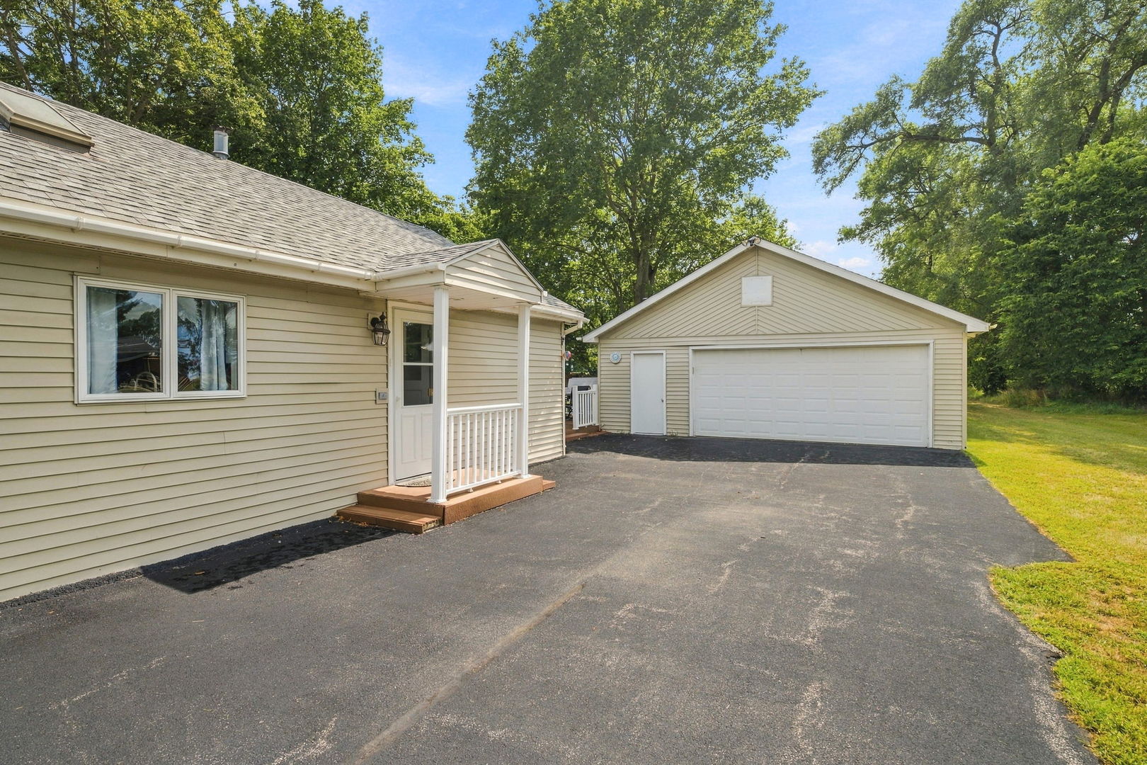 245 W Southmor Road