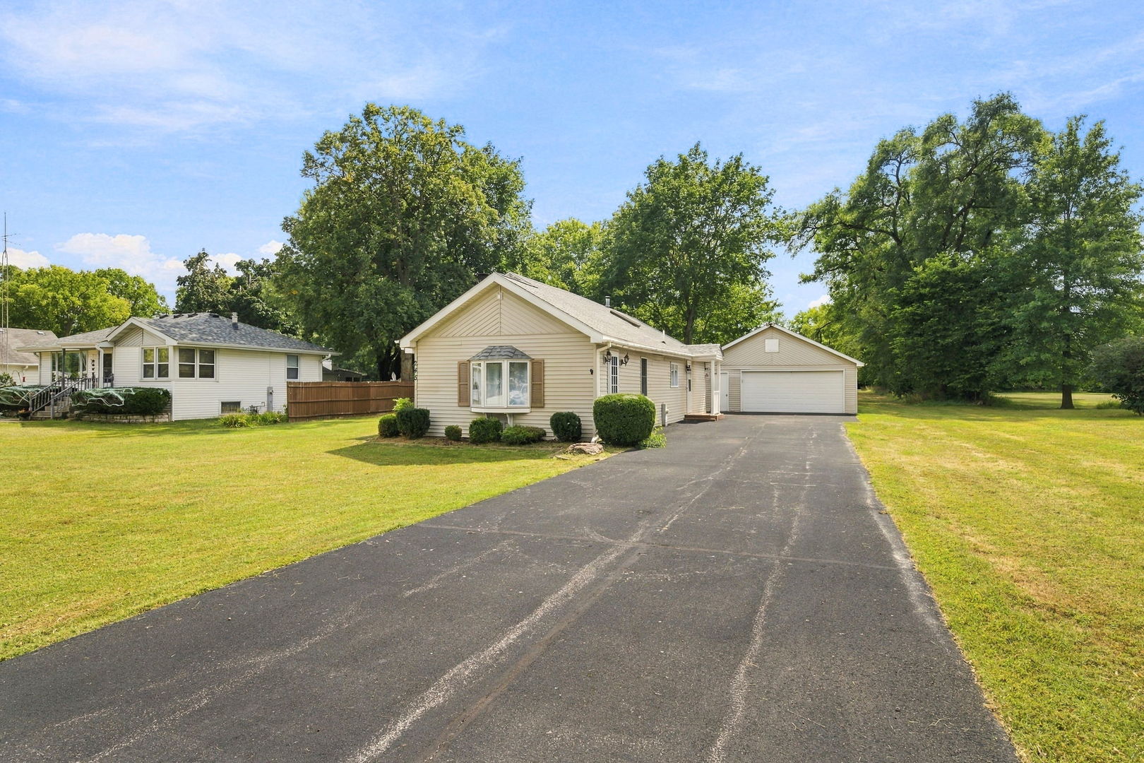 245 W Southmor Road