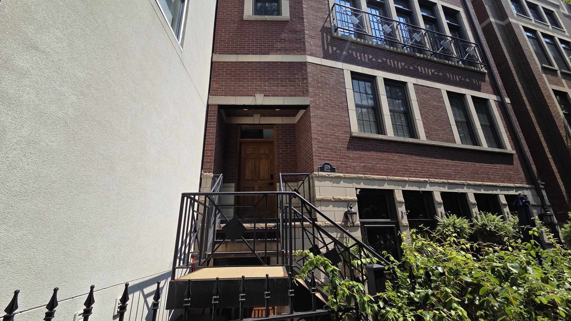 1229 N Paulina Street 2