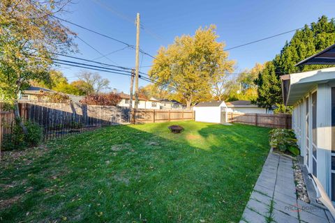Tiny photo for 512 Lisa Road, West Dundee, IL 60118 (MLS # 12512048)