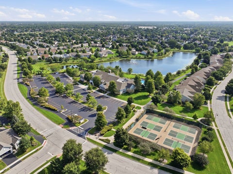 Tiny photo for 812 TREETOP Lane #8801, Shorewood, IL 60404 (MLS # 12750718)