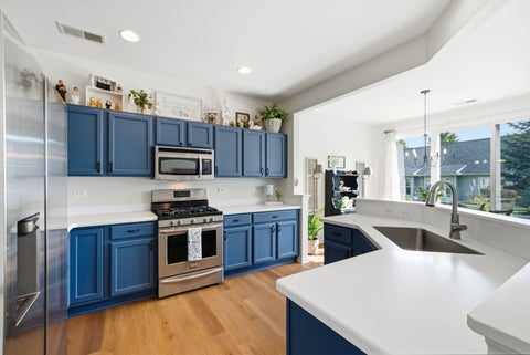 Tiny photo for 812 TREETOP Lane #8801, Shorewood, IL 60404 (MLS # 12750718)