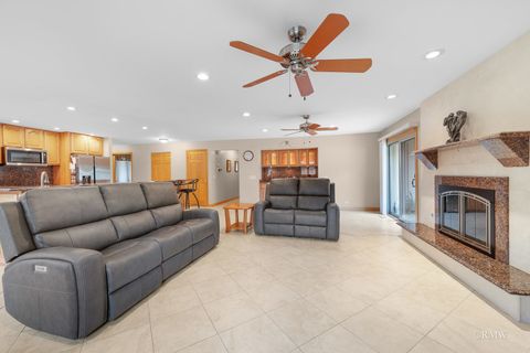 Tiny photo for 885 Brewster Lane, Bartlett, IL 60103 (MLS # 12470420)