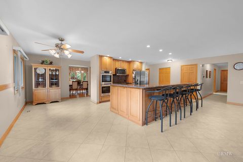 Tiny photo for 885 Brewster Lane, Bartlett, IL 60103 (MLS # 12470420)