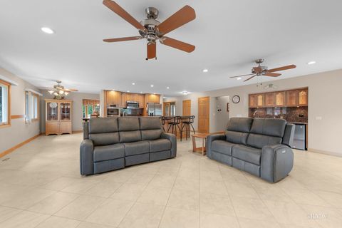 Tiny photo for 885 Brewster Lane, Bartlett, IL 60103 (MLS # 12470420)