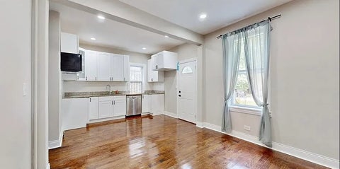 Tiny photo for 6640 S CHAMPLAIN Avenue, Chicago, IL 60637 (MLS # 12648972)