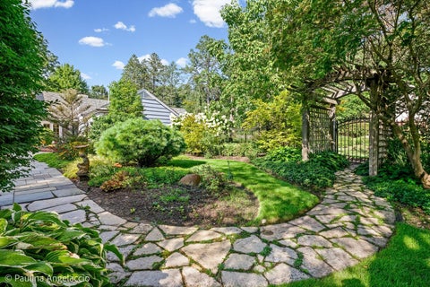 Tiny photo for 373 W County Line Road, Barrington Hills, IL 60010 (MLS # 12783403)