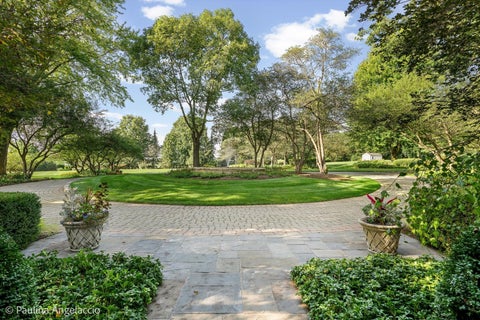 Tiny photo for 373 W County Line Road, Barrington Hills, IL 60010 (MLS # 12783403)