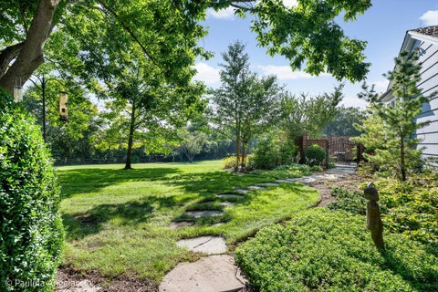 Tiny photo for 373 W County Line Road, Barrington Hills, IL 60010 (MLS # 12783403)