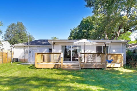 Tiny photo for 711 E Euclid Avenue, Arlington Heights, IL 60004 (MLS # 12767231)