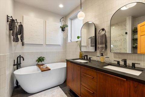 Tiny photo for 1103 N Wood Street #1N, Chicago, IL 60622 (MLS # 12633070)