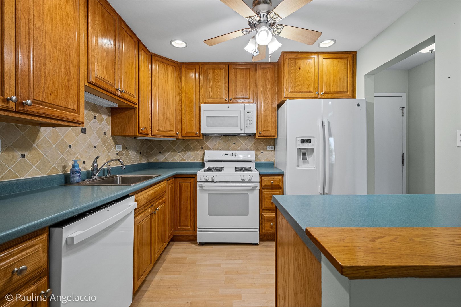 900 E Wilmette Road 219