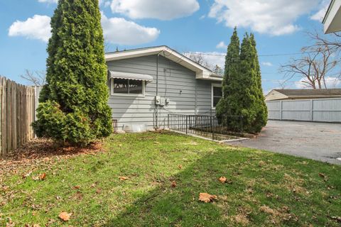 Tiny photo for 238 Frontage Road, Winnetka, IL 60093 (MLS # 12594929)