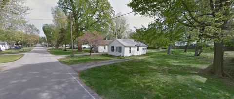 Tiny photo for 2827 E Hickory Street, Decatur, IL 62526 (MLS # 12565039)