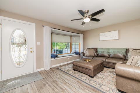 Tiny photo for 10948 S Albany Avenue, Chicago, IL 60655 (MLS # 12674909)
