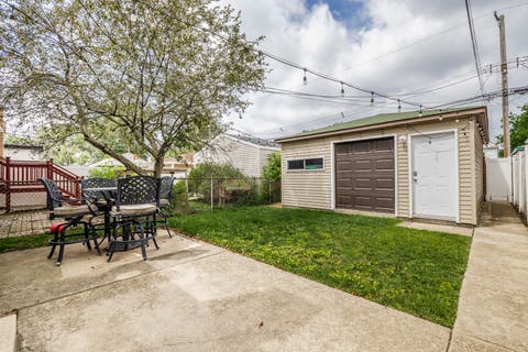 Tiny photo for 10948 S Albany Avenue, Chicago, IL 60655 (MLS # 12674909)