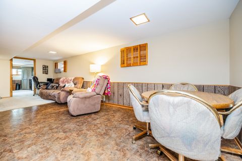 Tiny photo for 10948 S Albany Avenue, Chicago, IL 60655 (MLS # 12674909)