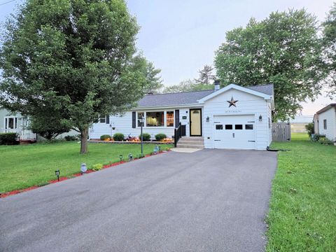 Photo of 5324 S Wendell Drive, Rochelle, IL 61068 (MLS # 12684619)