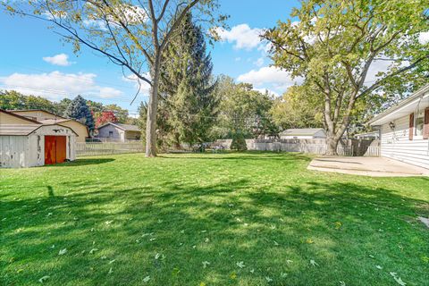 Tiny photo for 352 Sioux Lane, Carol Stream, IL 60188 (MLS # 12507145)