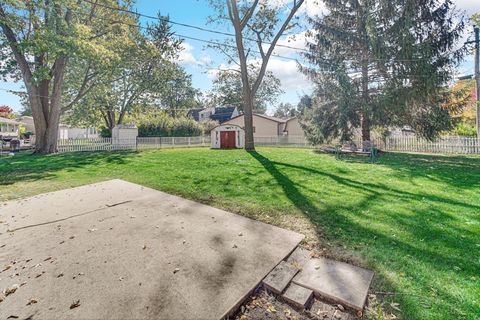 Tiny photo for 352 Sioux Lane, Carol Stream, IL 60188 (MLS # 12507145)