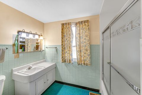 Tiny photo for 352 Sioux Lane, Carol Stream, IL 60188 (MLS # 12507145)