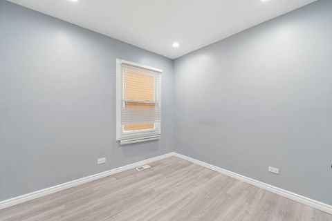 Tiny photo for 4630 W Montana Street, Chicago, IL 60639 (MLS # 12557373)