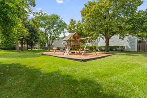 Tiny photo for 416 Swallow Lane, Deerfield, IL 60015 (MLS # 12438370)