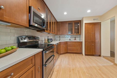 Tiny photo for 416 Swallow Lane, Deerfield, IL 60015 (MLS # 12438370)