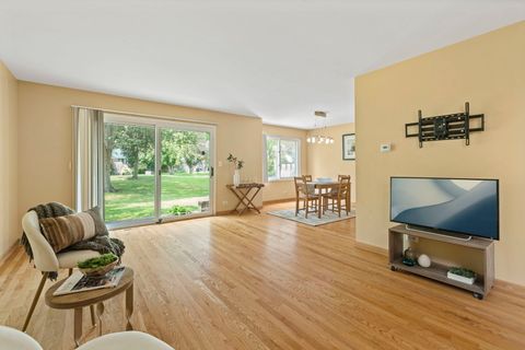 Tiny photo for 416 Swallow Lane, Deerfield, IL 60015 (MLS # 12438370)