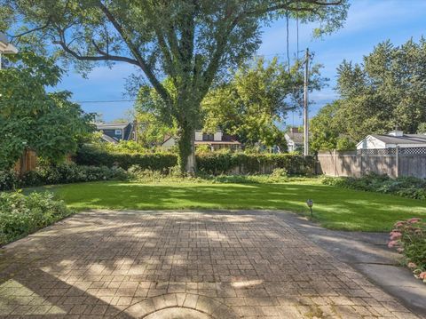 Tiny photo for 839 Chilton Lane, Wilmette, IL 60091 (MLS # 12483267)