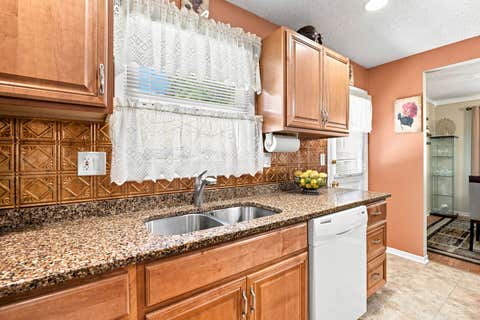 Tiny photo for 7804 Florence Avenue, Darien, IL 60561 (MLS # 12696885)