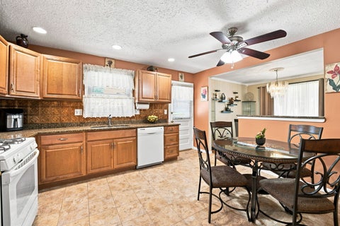 Tiny photo for 7804 Florence Avenue, Darien, IL 60561 (MLS # 12696885)