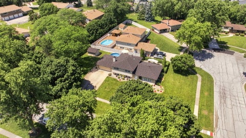 Tiny photo for 7804 Florence Avenue, Darien, IL 60561 (MLS # 12696885)