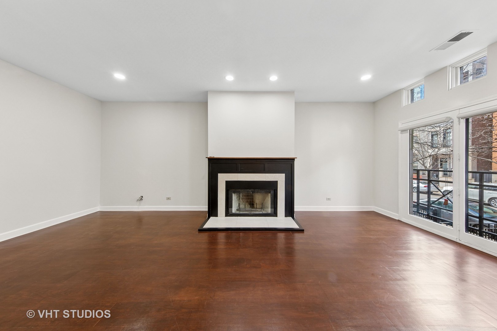 123 W Oak Street K