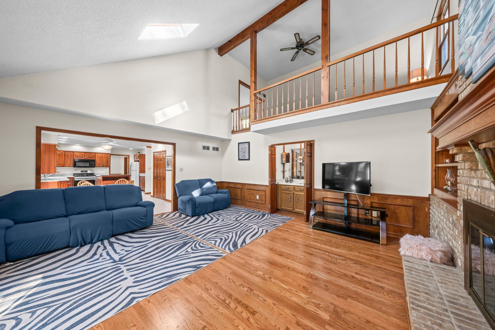 2205 Brown Court