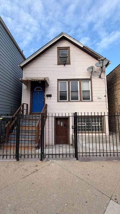 Photo of 3418 W North Avenue, Chicago, IL 60647 (MLS # 12579711)