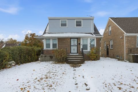 Photo of 11056 S State Line Road, Chicago, IL 60617 (MLS # 12521004)