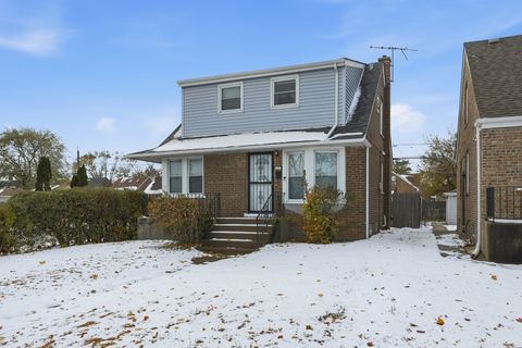 Tiny photo for 11056 S State Line Road, Chicago, IL 60617 (MLS # 12521004)